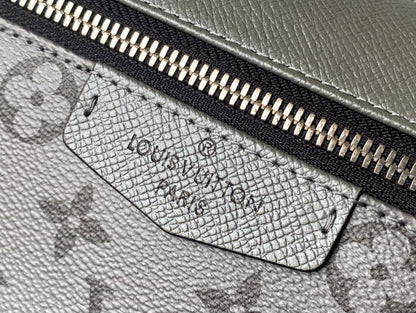 LV Backpack (Discovery Taiga Silver)