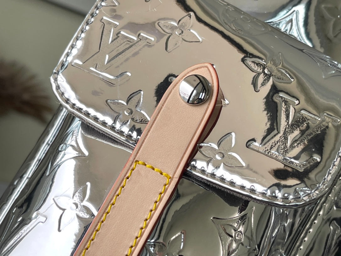 LV Backpack (Christopher MM - Mirror)